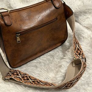 Jen & Co Bag Crossbody Messenger Style Faux Leather Detachable Guitar Strap